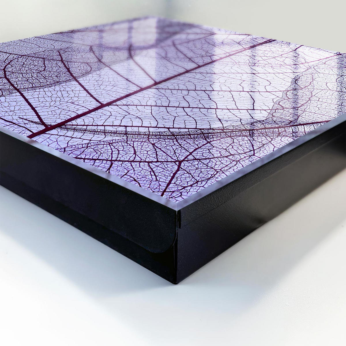 SCHLÜSSELBOX Schwarz 30x30 cm- Türöffnung nach rechts - Blattstruktur - Lila, Metall (30/30/5cm) - TULUP