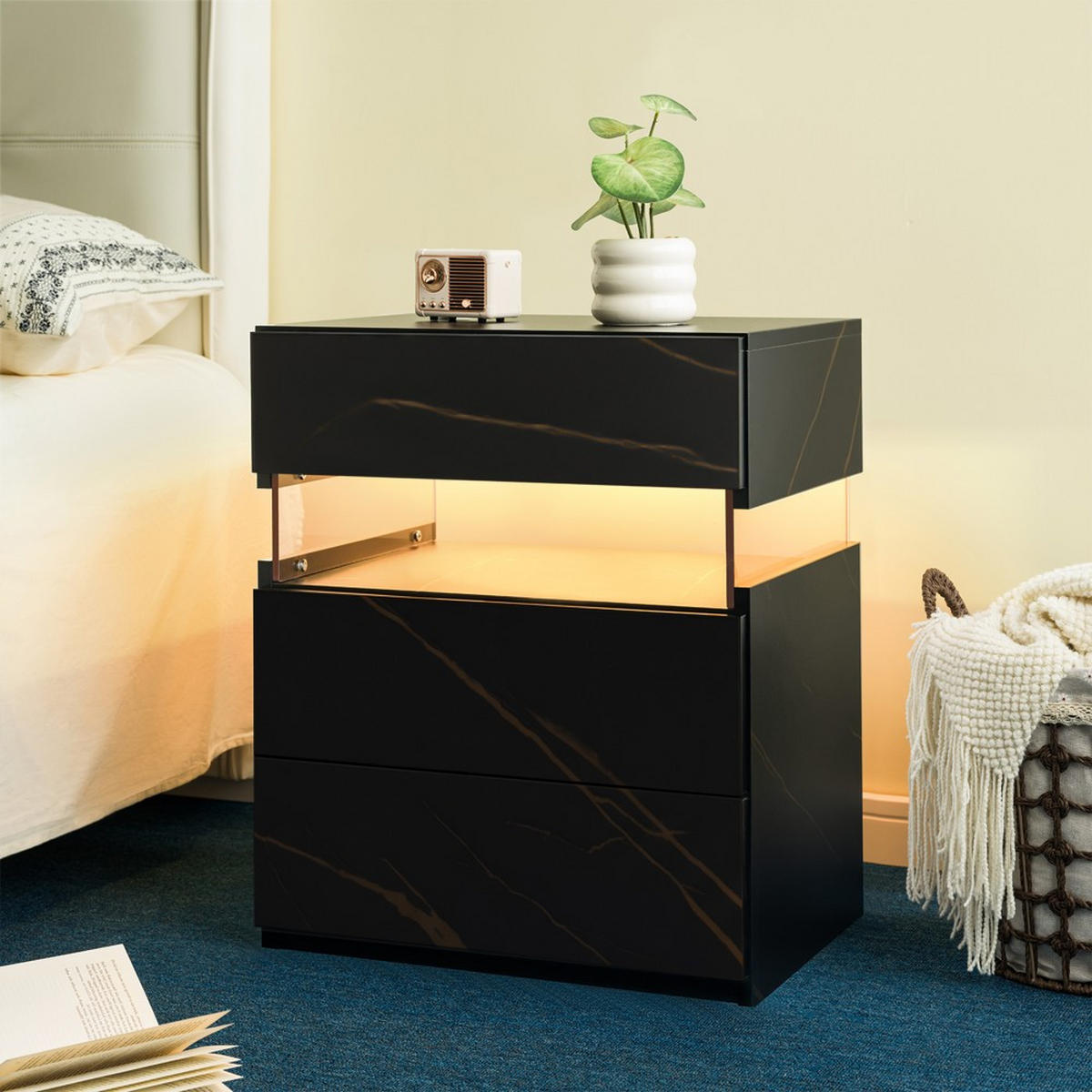 NACHTSCHRANK LED 3 Drawer Schwarz-Gold - Goldfarben/Schwarz, Holzwerkstoff (38/61/48cm)