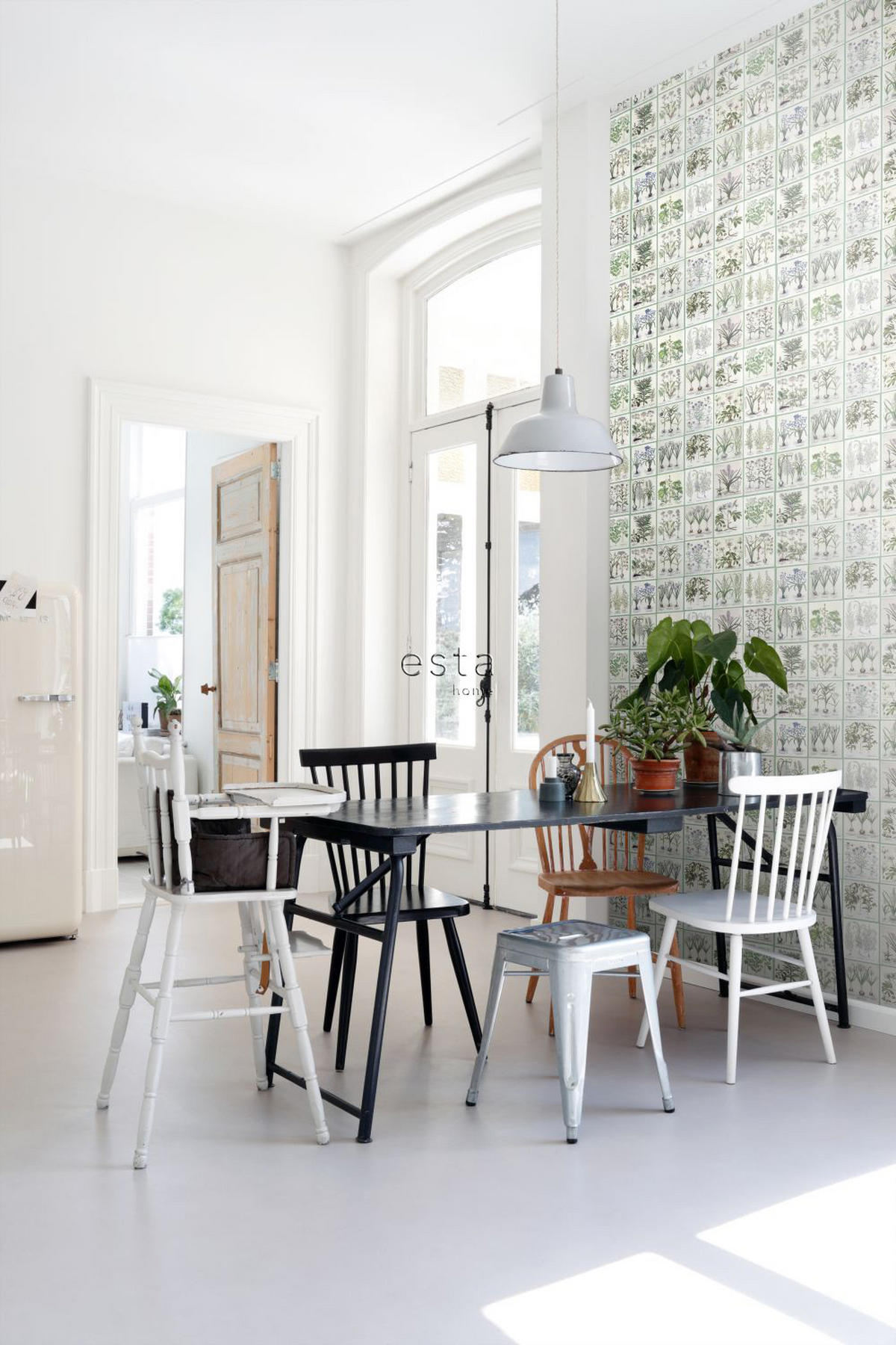 XXL-VLIESTAPETE Seiten aus botanischen Büchern 50 x 900 cm - Grün, Papier (50/900cm) - ESTAhome