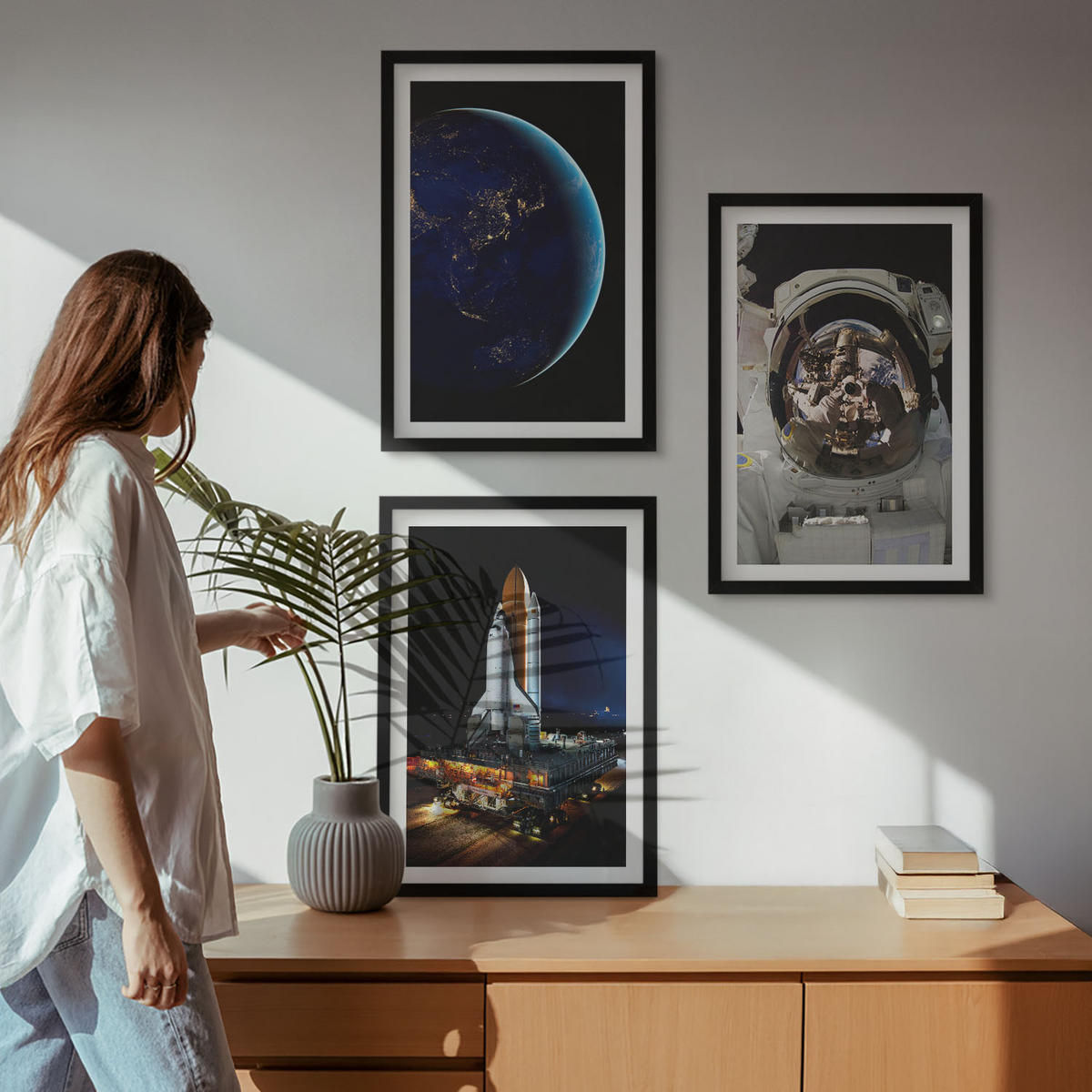 BILDER SET 3er Set - 40x60 cm Schwarzer Rahmen - Weltraum Erde Astronaut Rakete - Schwarz, Kunststoff (40/60cm) - TULUP
