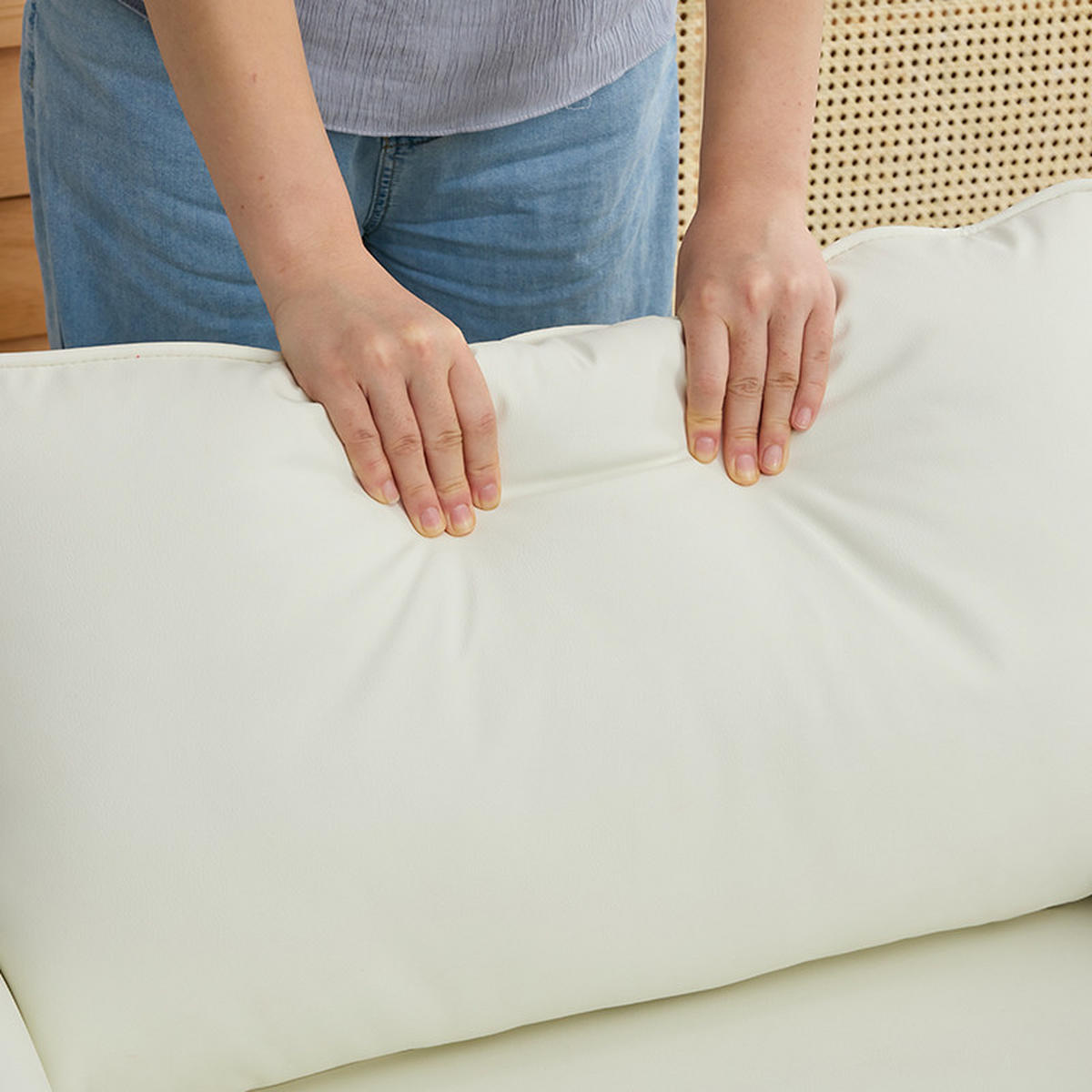 SESSEL Kunstleder Weiß mit Kissen - Weiß, Holzwerkstoff/Textil (80/80/68cm) - WISHDOR