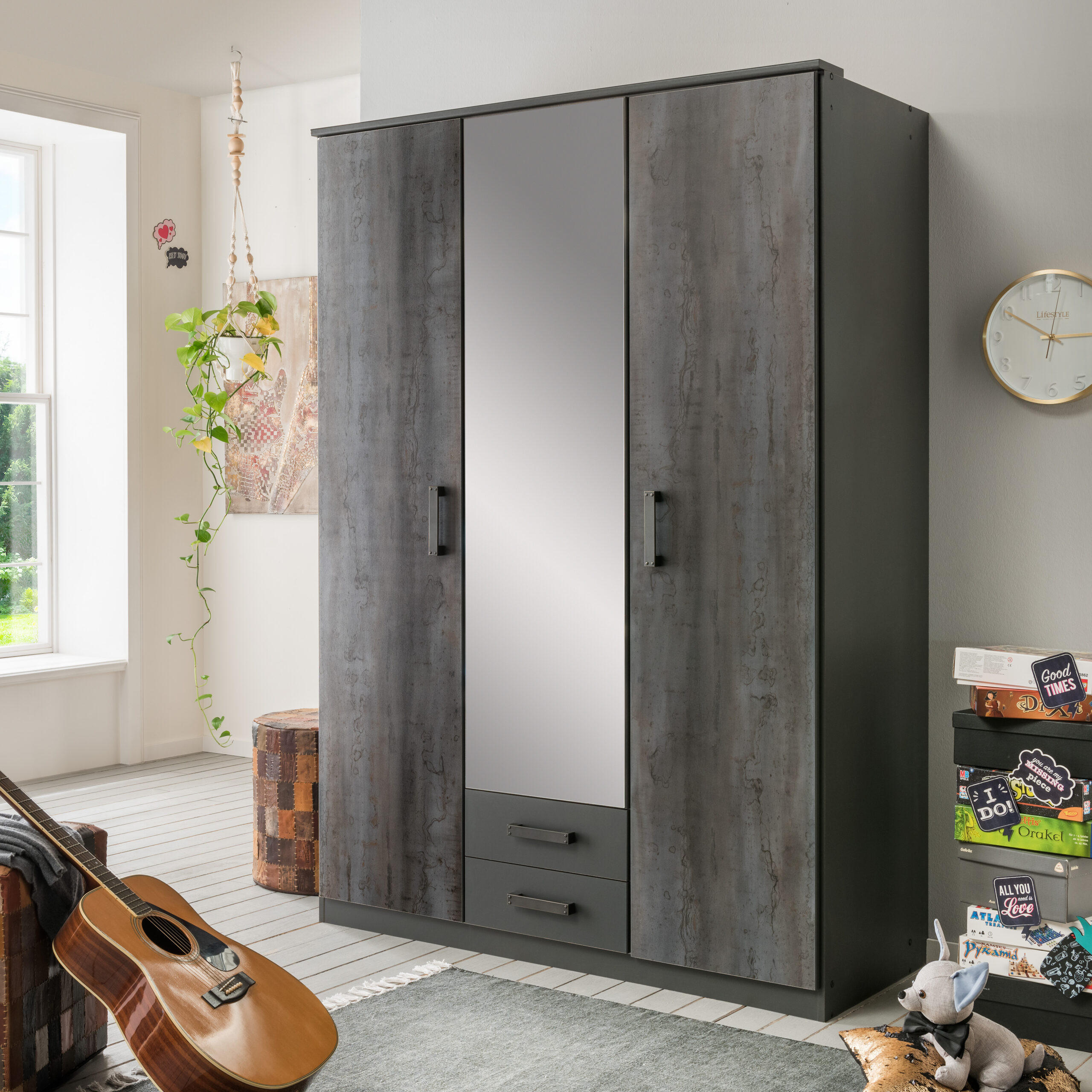 DREHTÜRENSCHRANK Duisburg in Grafit mit Digi-Steel-Optik 135x199x58 cm (BxHxT) – Kleiderschrank mit Spiegel 3 türig - Grau, Holzwerkstoff (80/200/120cm)