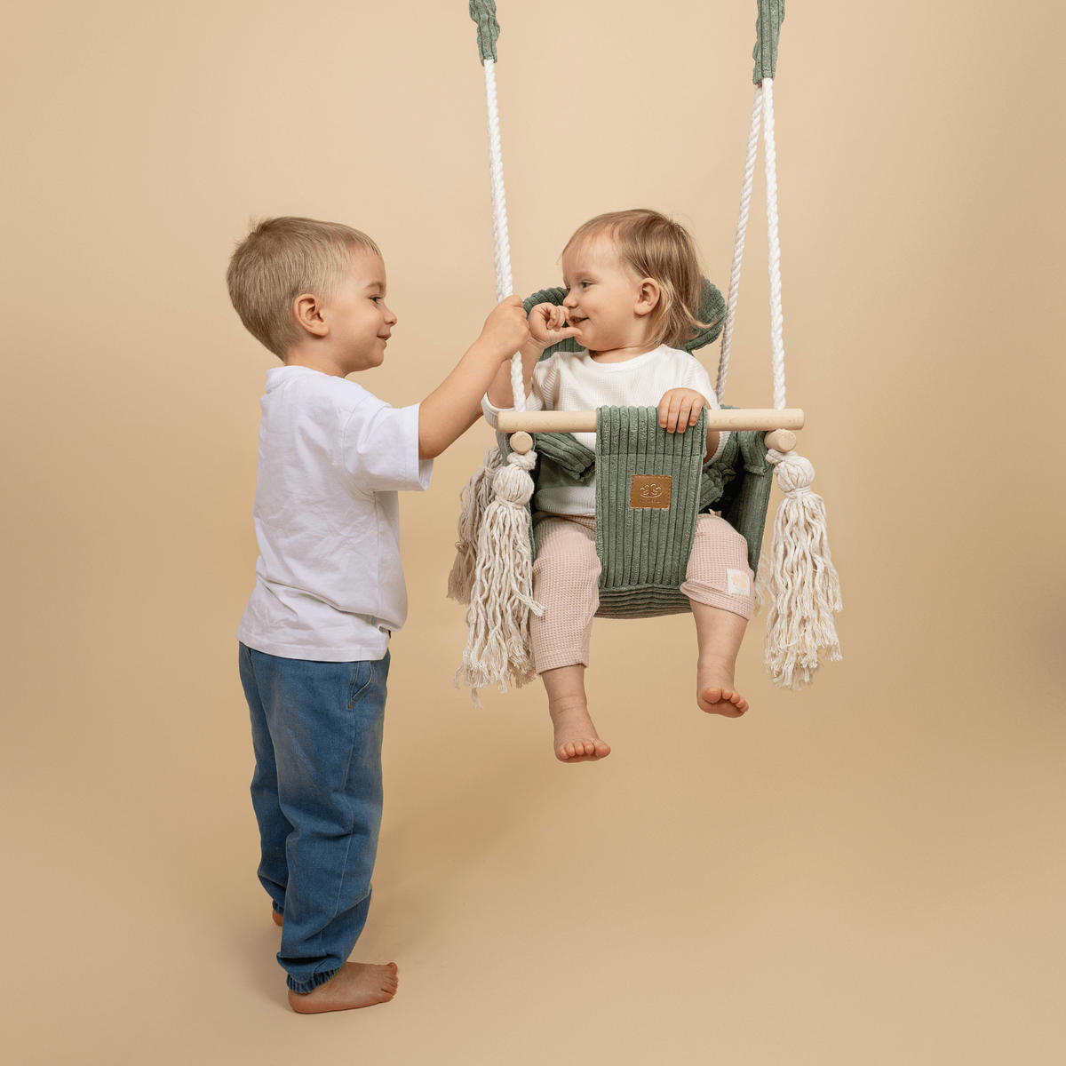 BABYSCHAUKEL zum Aufhängen im Quadrat-Design aus Cord in Ecru - Creme, Textil (35/170/170cm) - MeowBaby