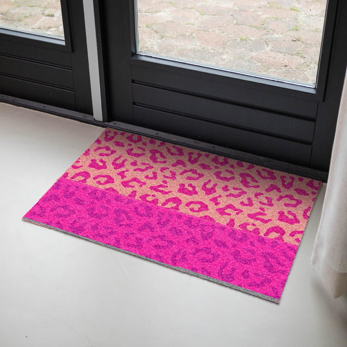 ROHOŽKA Potlač pantera - Ružová - Zvieracia potlač - Minimalistická 90x60 cm - pink, plast (90/0.4cm) - MuchoWow