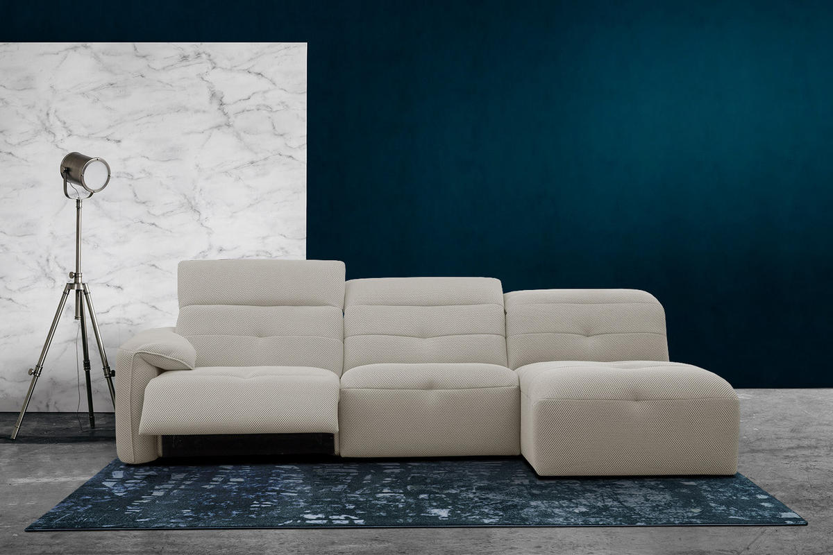 ECKSOFA TRENTO 4-Sitzer mit 1 Relaxfunktion, beige - Beige/Schwarz, Holzwerkstoff/Kunststoff (262/165cm) - Courtois Laville