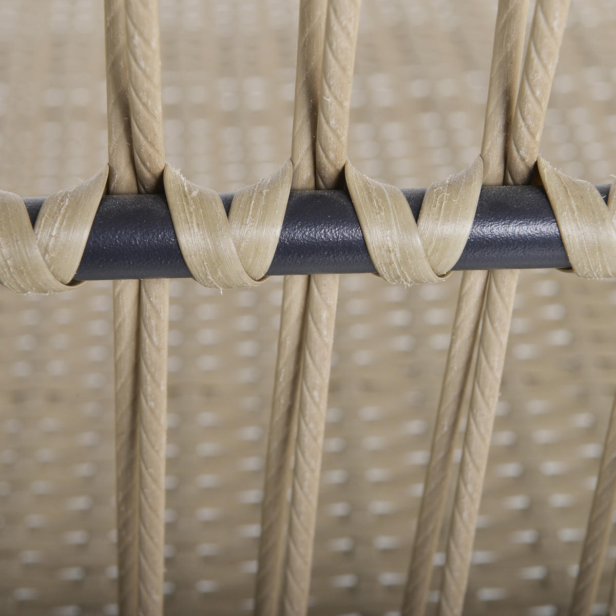 GARTENMÖBEL-SET mit Kissen, mit 1 Beistelltisch, für Garten, Terrasse, Stahl, Kaffee - Creme, Kunststoff - Outsunny