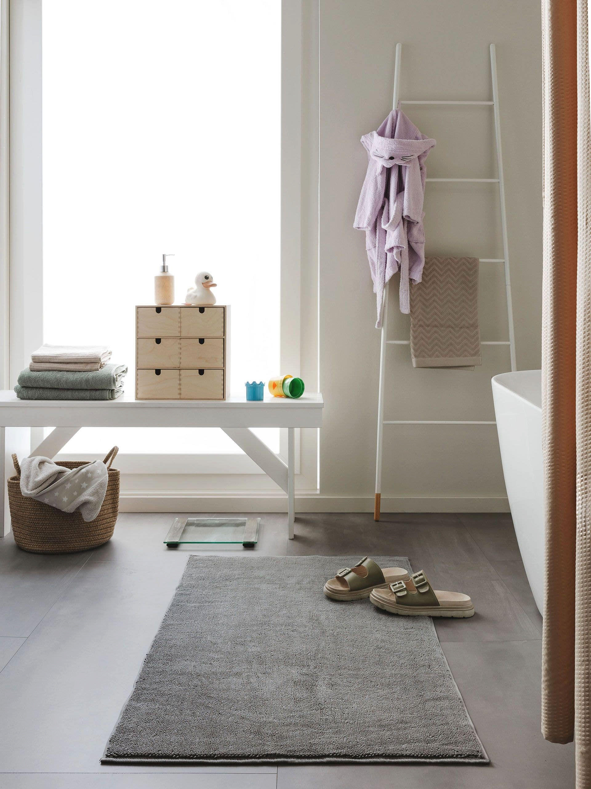 BADEMATTE Ole Anthrazit 70x120 cm - Anthrazit, Textil (70/120cm) - benuta Nest