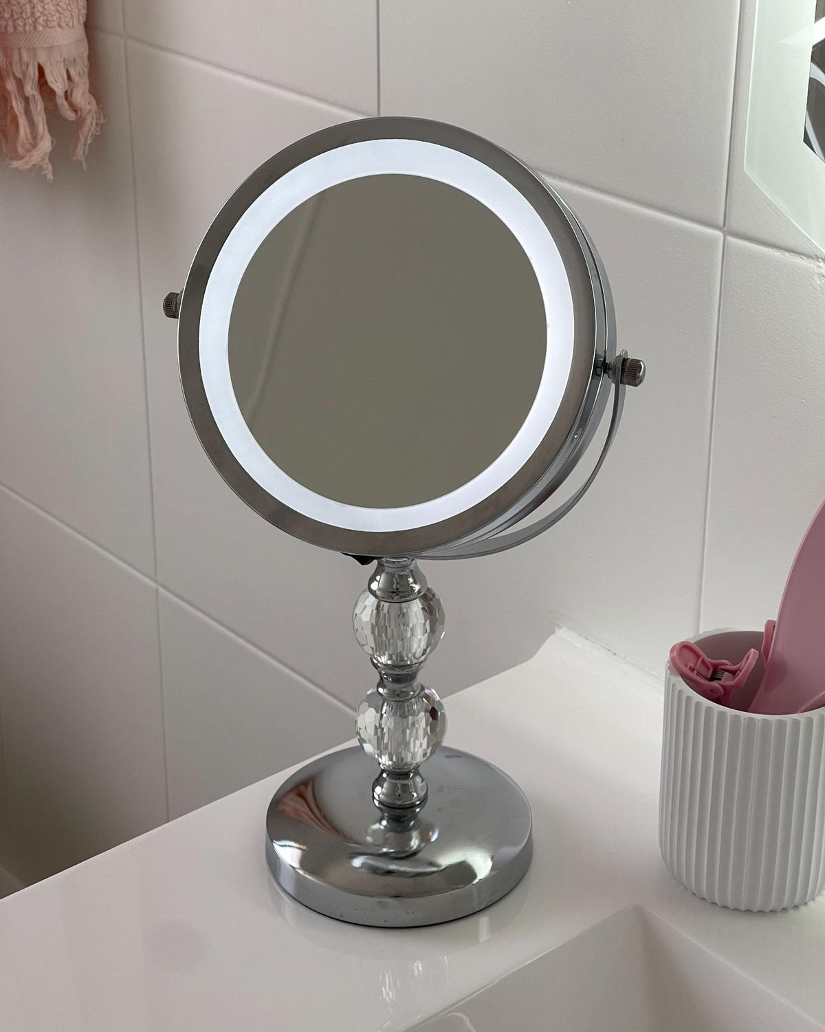 KOSMETICKÉ ZRCADLO stříbrné s LED osvětlením 18 cm Claira - stříbrná, sklo (18/34/13cm) - Beliani