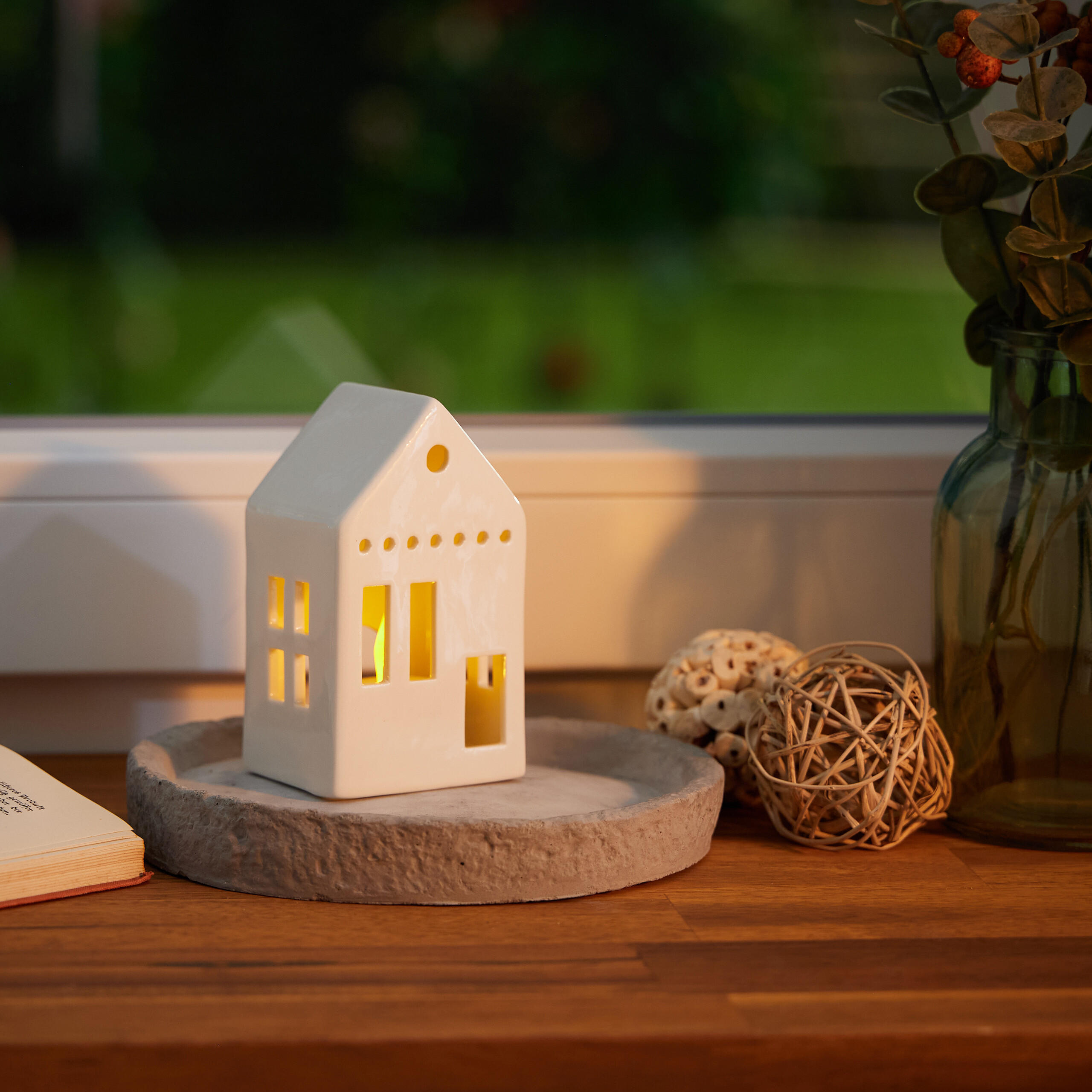TEELICHTHAUS - Weiß, Keramik (12cm) - Relaxdays