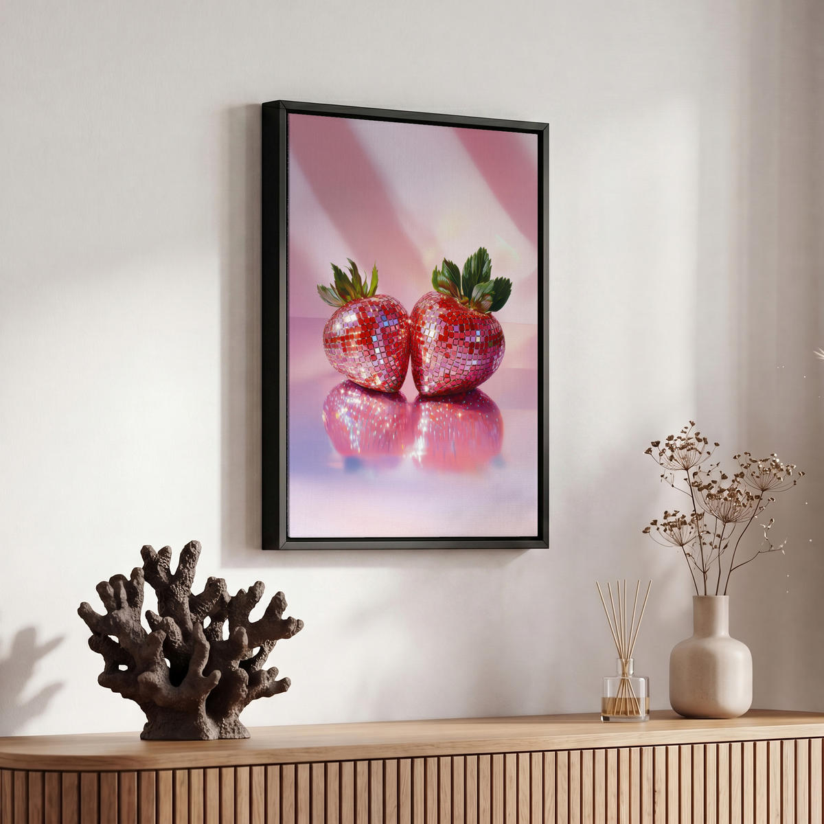 LEINWAND Bilder mit Rahmen - Disco - Obst - Glitzer - Erdbeere - 20x30 - Pink, Textil (20/30cm) - MuchoWow