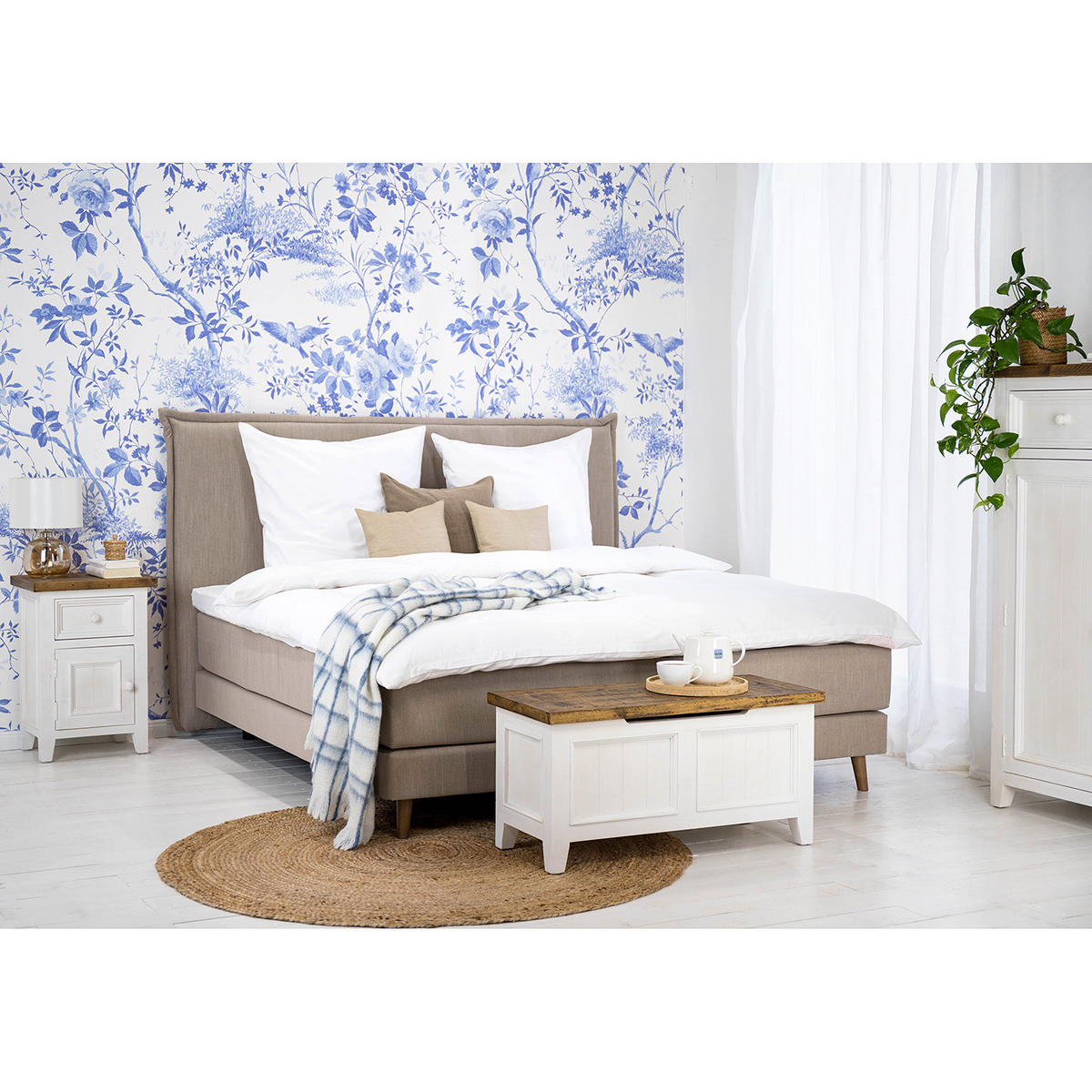 NACHTKOMMODE - Kiefer massiv - Weiß, Holz (45/65/35cm) - home24