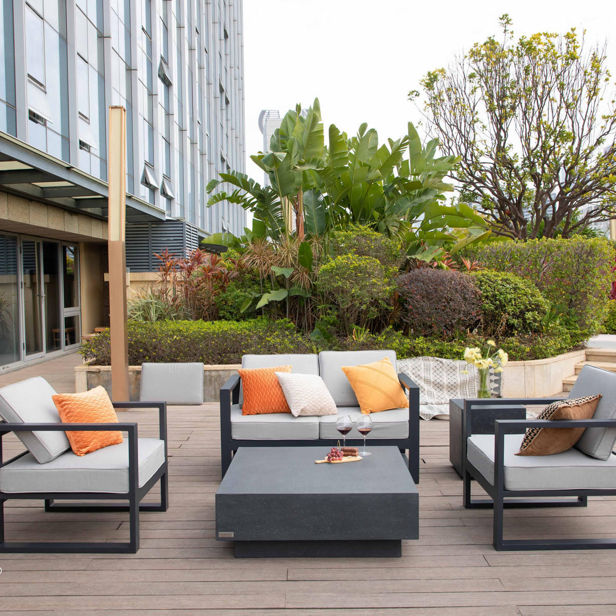 COUCHTISCH TEVERE aus GF-Beton Quadratisch, Wetterbeständig, 102x102x36 cm - Dunkelgrau, Naturmaterialien (102/102/36cm) - Elementi