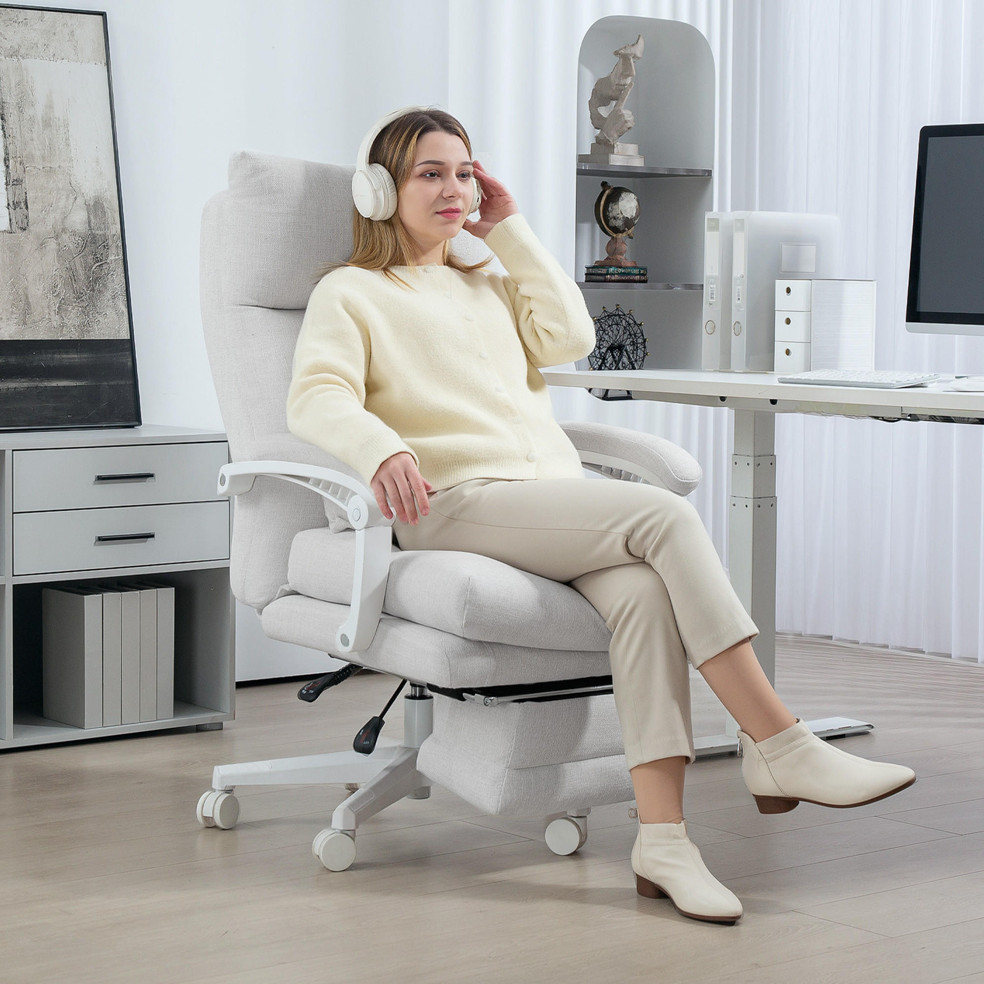 BÜROSTUHL mit Lendenwirbelstütze, Hoher Rückenlehne, Fußstütze, Cremeweiß - Creme, Textil (70/122/68cm) - HOMCOM