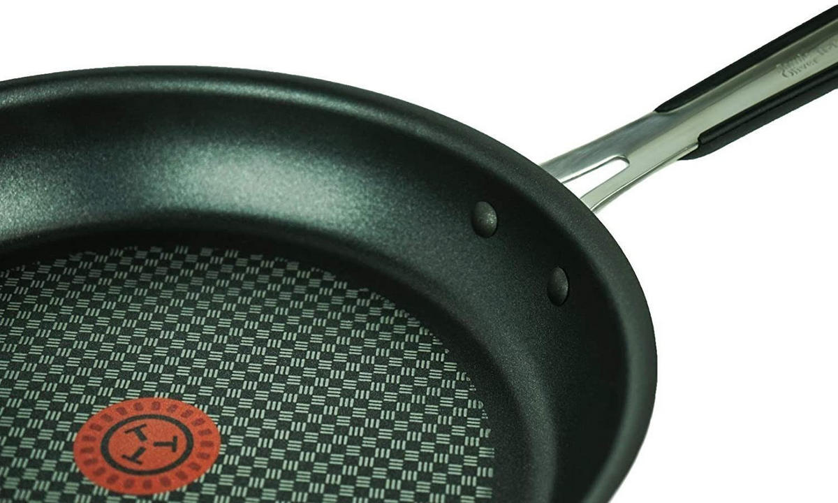 PFANNENSET Bratpfanne Edelstahl E75604 Jamie Oliver 4-teilig 24 cm mit Glasdeckel Pfannenschoner Pfannenwender - Blau, Metall - Tefal