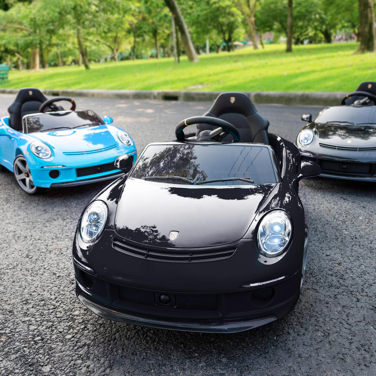 KINDER-ELEKTROAUTO 12V mit 2,4 GHz Fernbedienung, Softstart, Federungssystem - Schwarz, Kunststoff (108/65.5/47cm) - AIYAPLAY