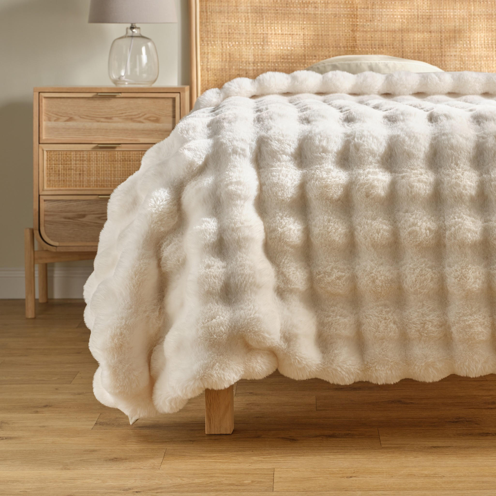 TAGESDECKE Bares - Ecru, Textil (180/200cm) - home&you