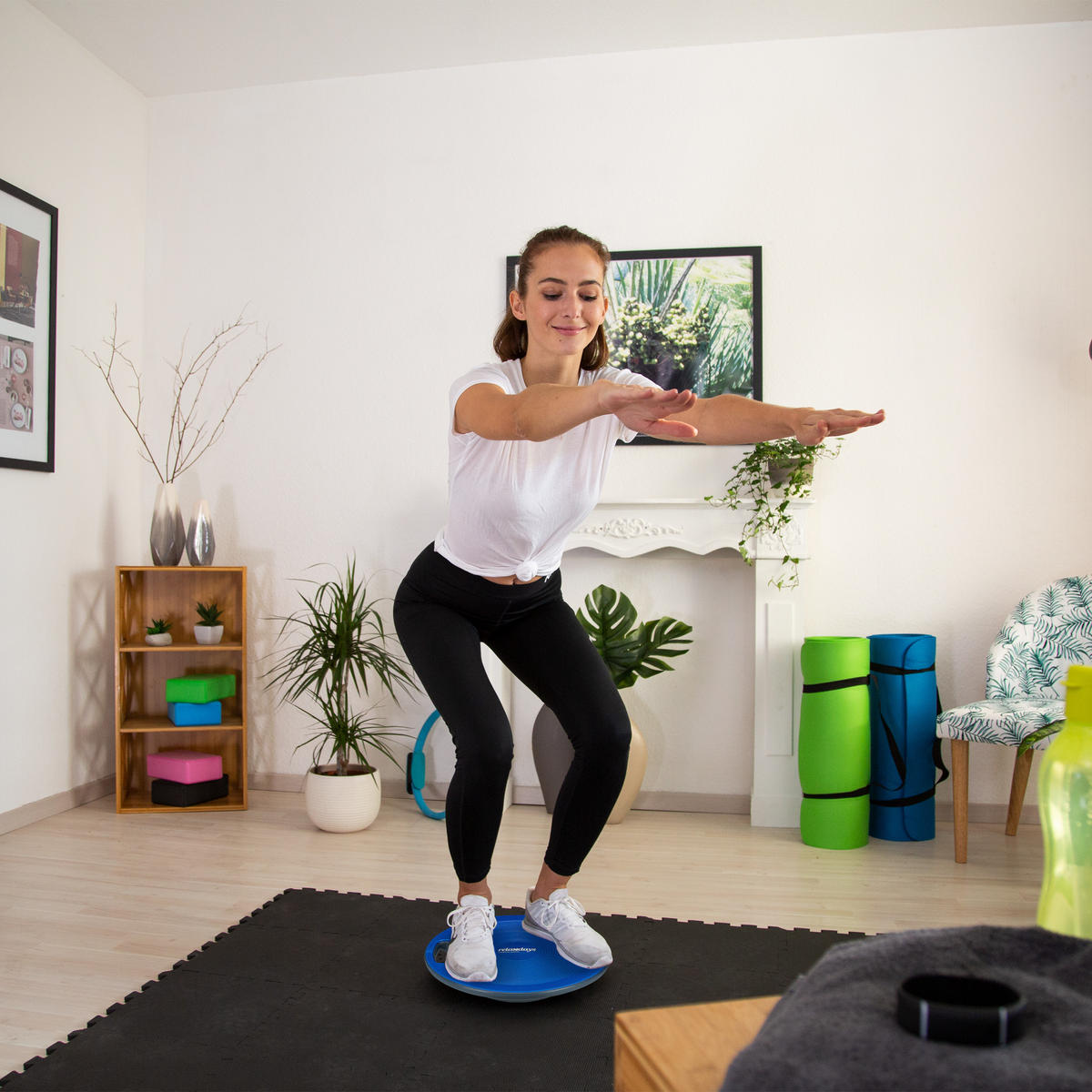 BALANCE Board - Schwarz, Kunststoff (40/40cm) - Relaxdays
