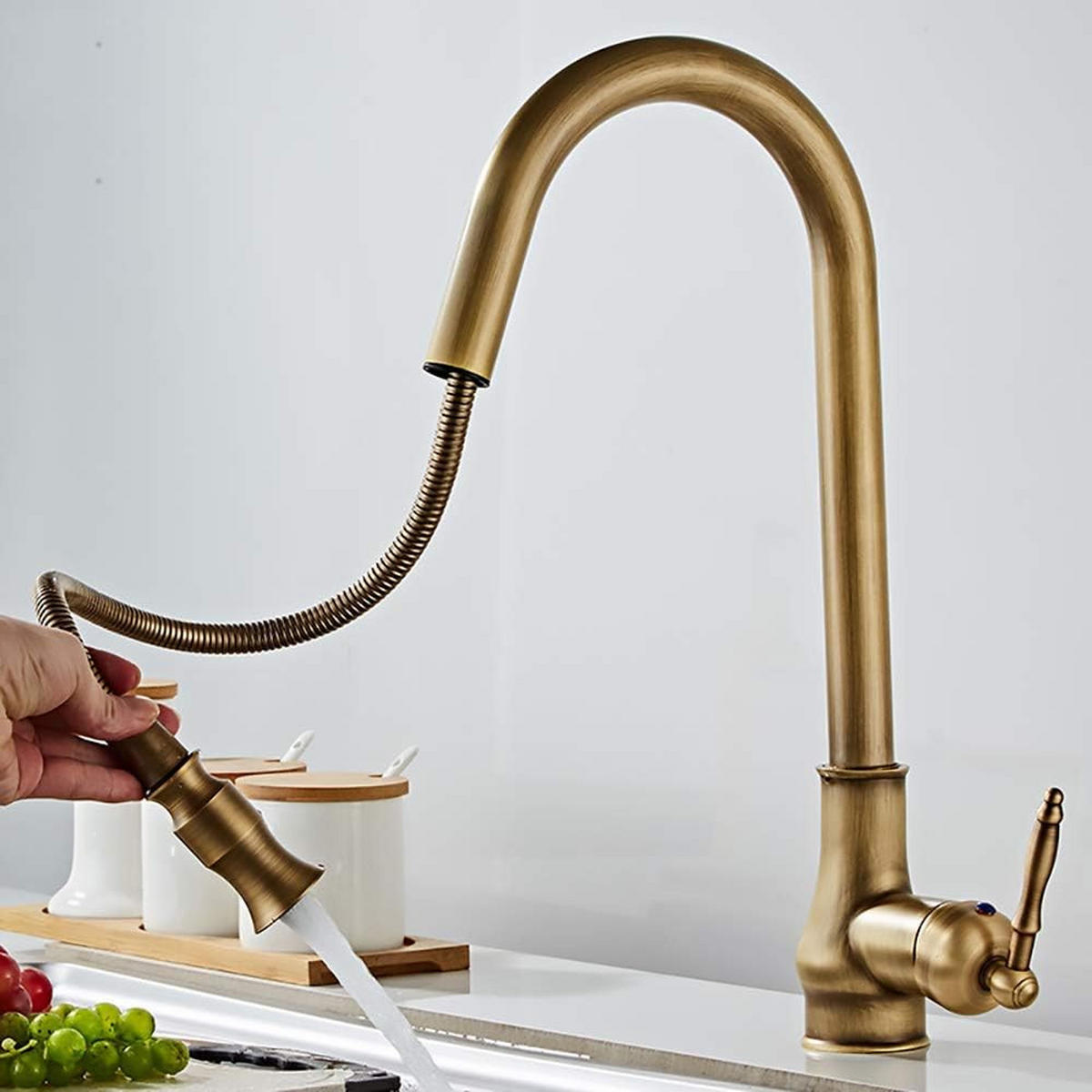 KÜCHENARMATUR im Antik-Stil mit Ausziehfunktion, goldfarben, 58 x 26 x 8 cm - Goldfarben, Metall (58/8/26cm) - Vallsero