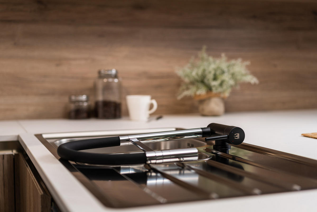 VORFENSTER-KÜCHENARMATUR, Umklappbar 6 CM, Verchromt und Schwarz Matt, 2-Strahl-Brause - Chromfarben, Metall (21.3/48.2/21.3cm) - VIZIO