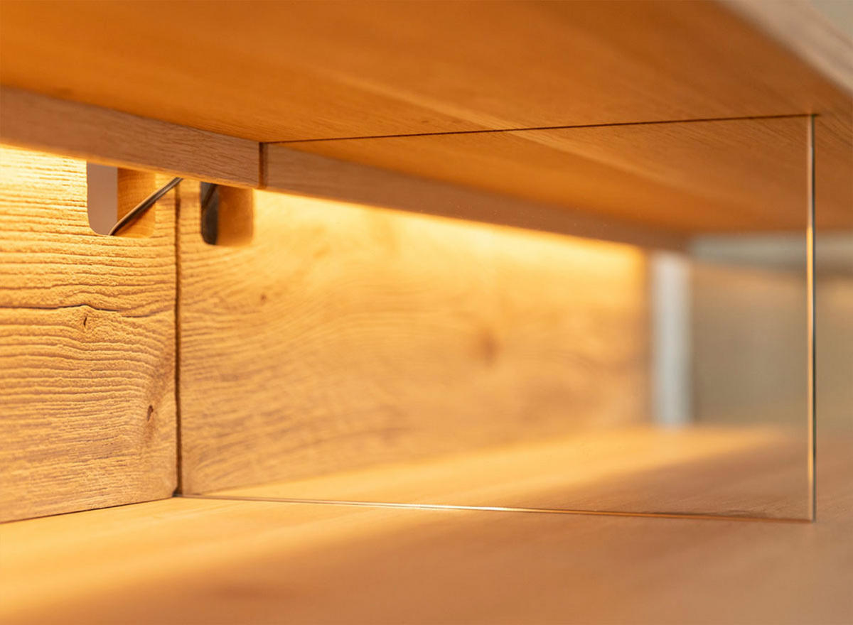 LOWBOARD Tirano Eiche Natur 200 / 39 / 52cm - Eichefarben/Schwarz, Holz (200/52/39cm) - Feldmann-Wohnen