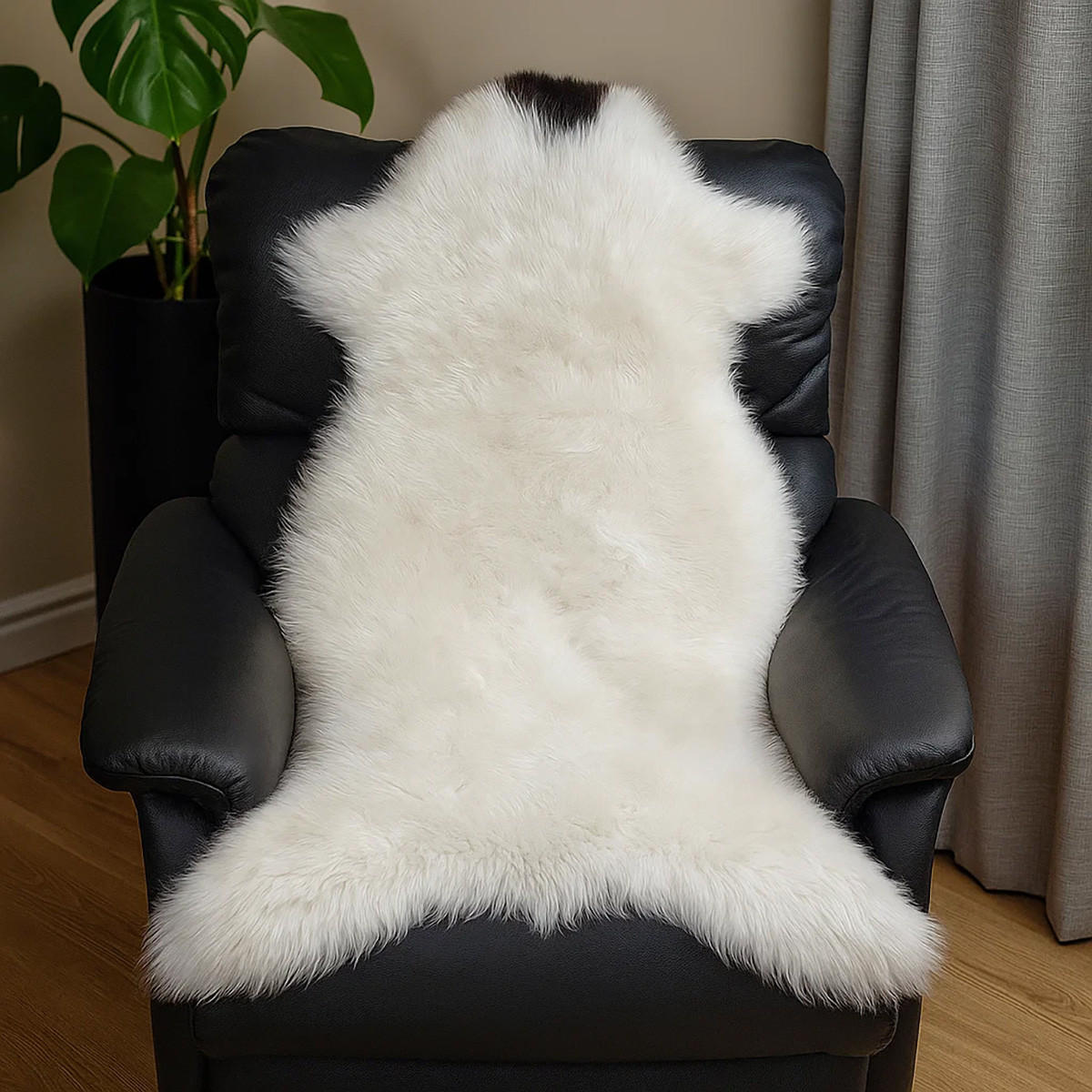 SCHAFFELL Skandinavisch Weiß mit braunen Punkten ca. 110 cm - Weiß/Braun, Fell (60/110cm) - Provellus