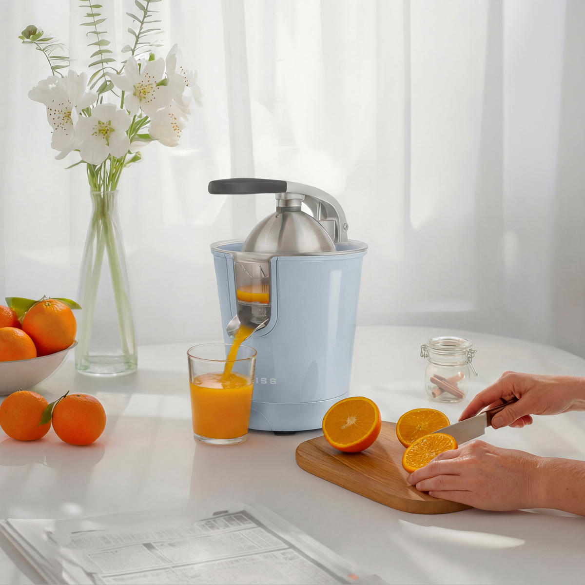 ZITRUSPRESSE ZEST6, Blau, tropffreier Ausgießer, leistungsstarker Gelenkarm, 160 W - Blau, Metall (18.5/29/25cm) - SWEISS