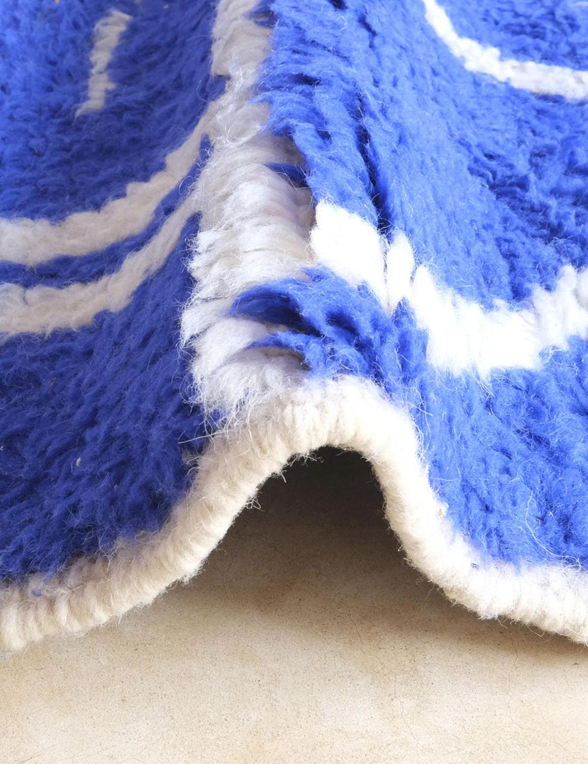 BERBERTEPPICH mit grafischen Linien aus Wolle 140x 200 cm - Blau, Naturmaterialien (140/200cm) - AFK Living