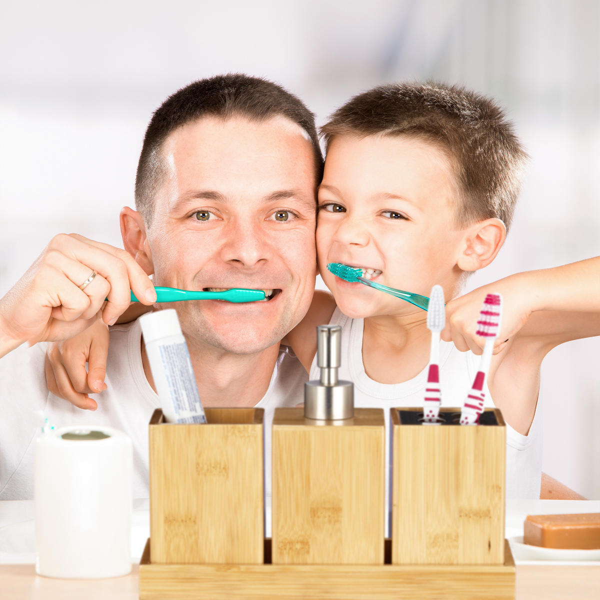 BADACCESSOIRES - Hellbraun, Holz/Metall (25/18/9.5cm) - Relaxdays