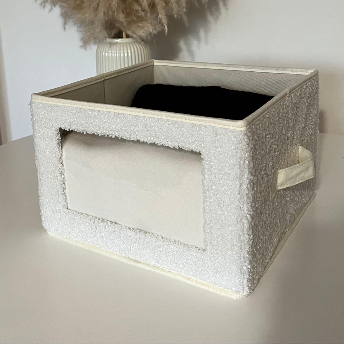 AUFBEWAHRUNGSBOX aus bouclé-stoff in ecru mit fenster -40/28/30 cm - Ecru, Textil (32/28/30cm) - Calicosy