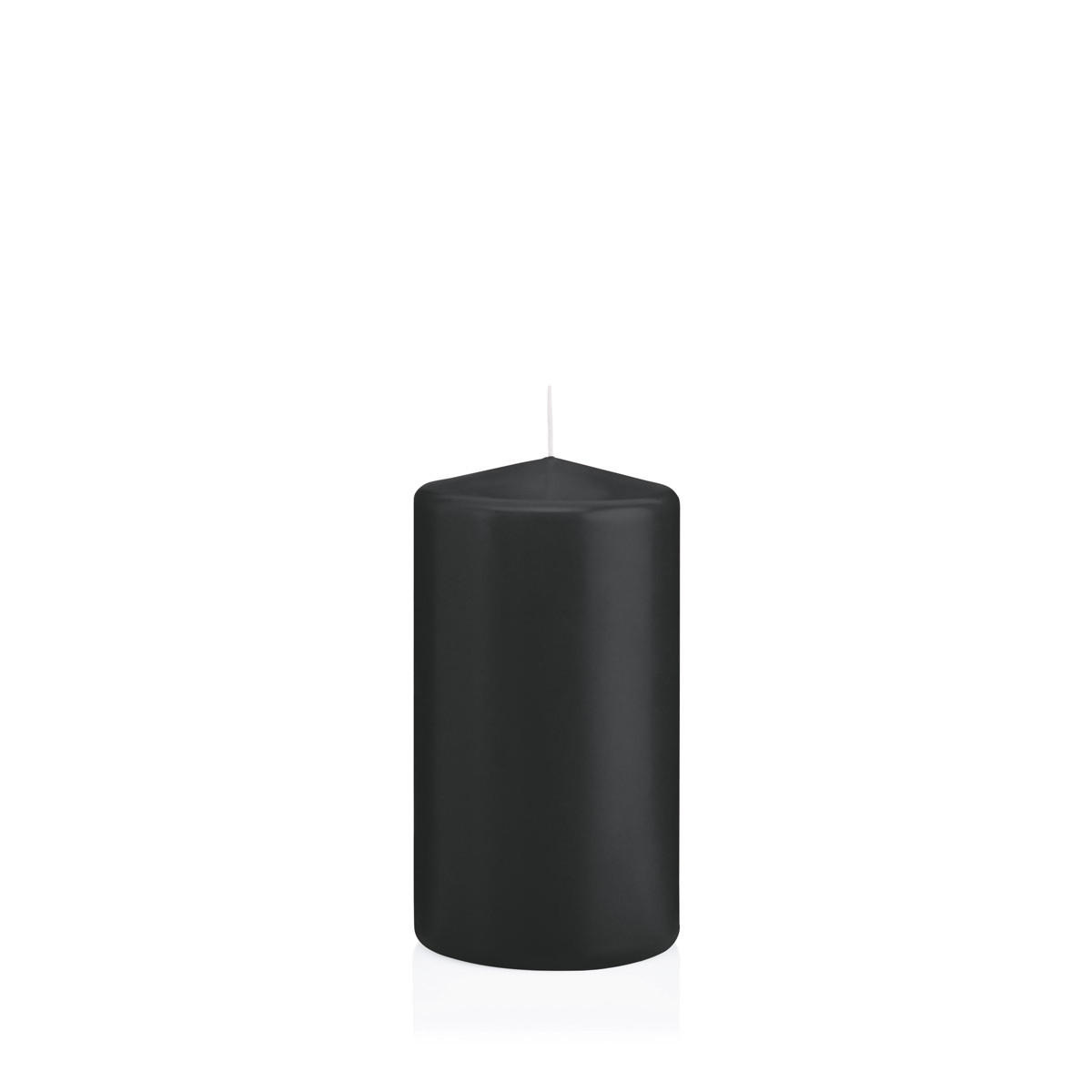 STUMPENKERZEN Schwarz Ø 68 x 130 mm, 12 Stück - Schwarz, Paraffin (7/13cm) - Wiedemann Kerzen