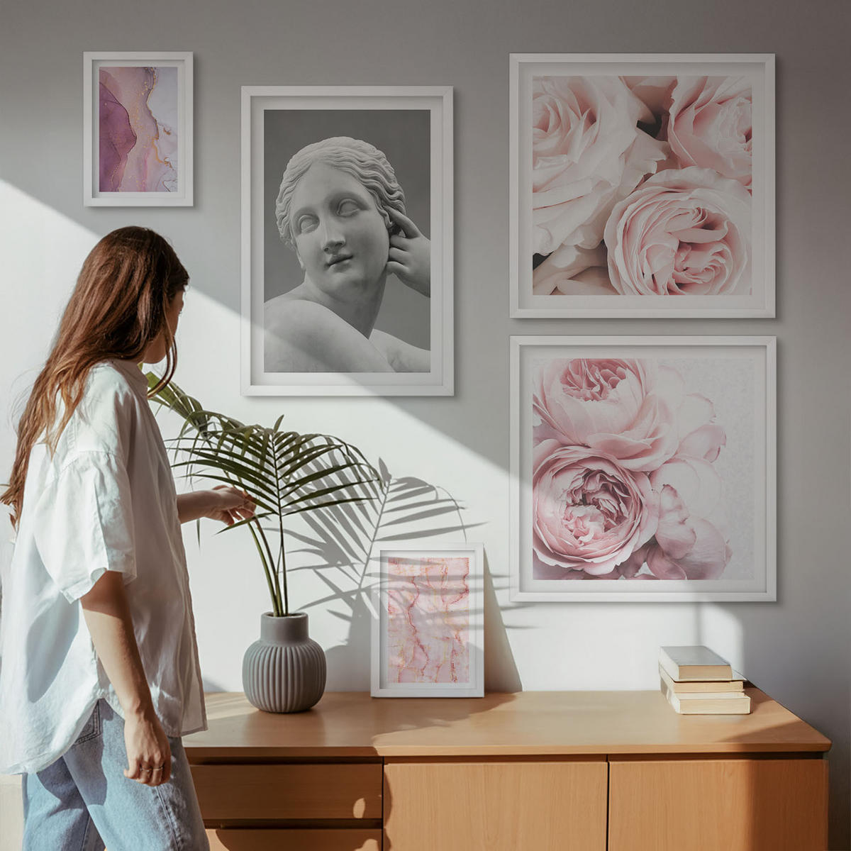BILDER SET 5er Set - 50x50 cm & 20x30 cm & 40x60 cm Weißer Rahmen - Pfingstrosenskulptur einer Frau - Weiß, Kunststoff (40/60cm) - TULUP