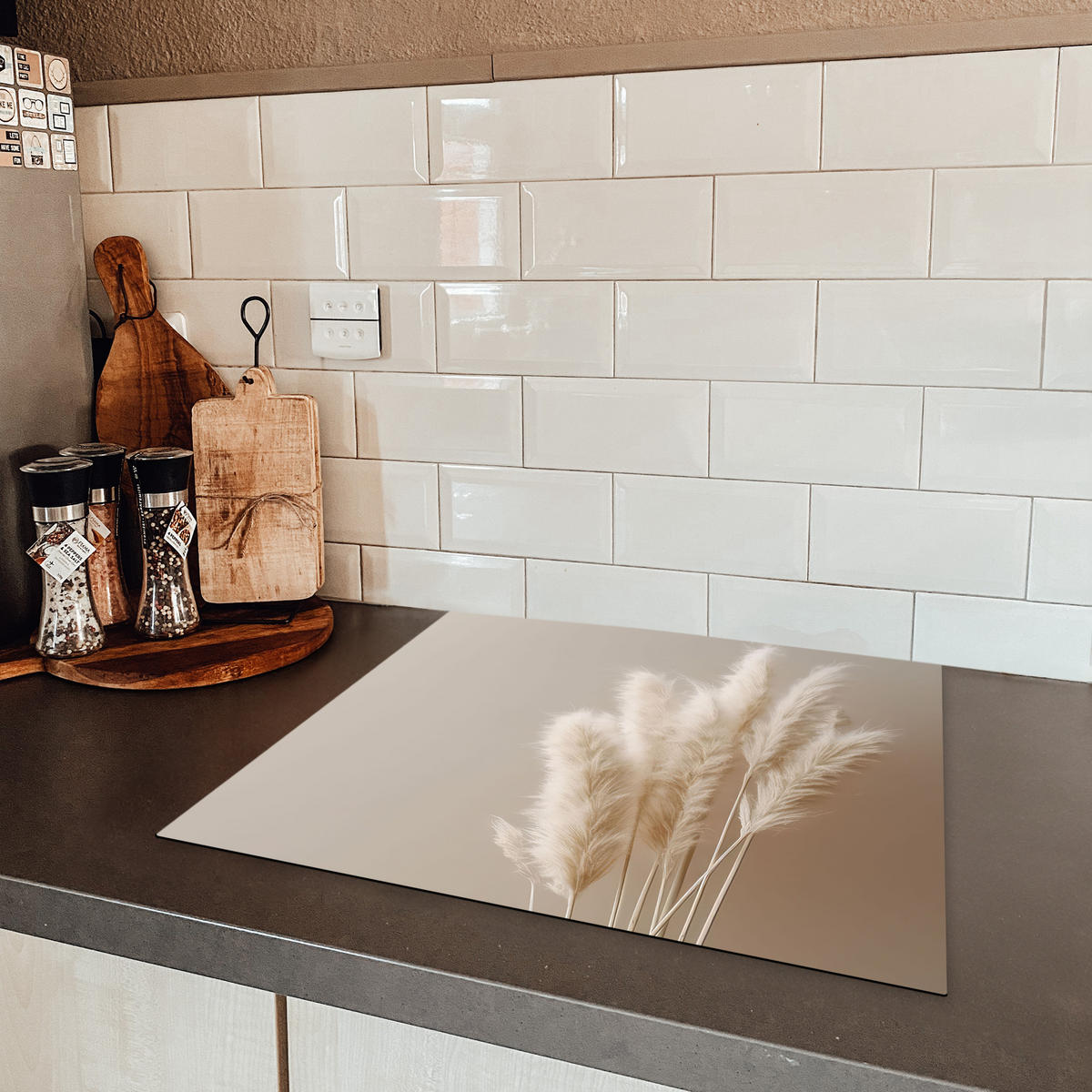 HERDABDECKPLATTE Pampasgras - Federn - Pastell - Weiß 59x51 cm - Creme, Kunststoff (59/51/0.2cm) - MuchoWow