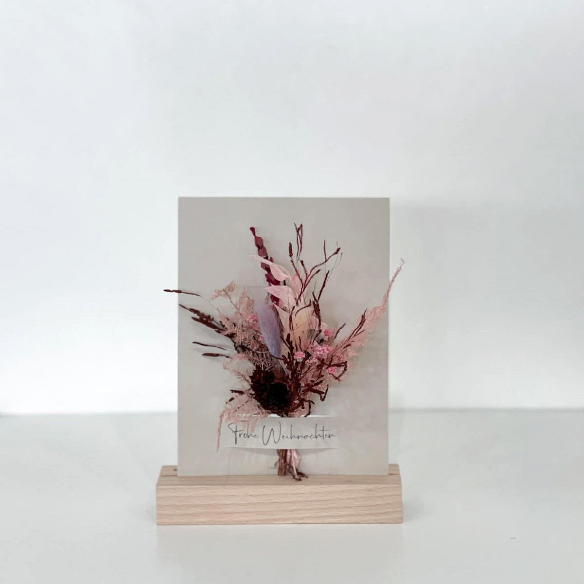 WEIHNACHTSKARTEN mit Trockenblumen - Frohe Weihnachten - Frohe Weihnachten / weiß - Weiß, Naturmaterialien (10.5/14.8cm) - Lykke & You
