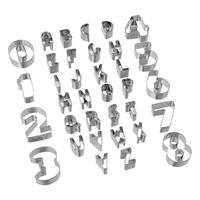 AUSSTECHFORMEN Buchstaben/Zahlen 35-teilig - Silberfarben, Metall (10.2/3/10.2cm) - 5five Simply Smart