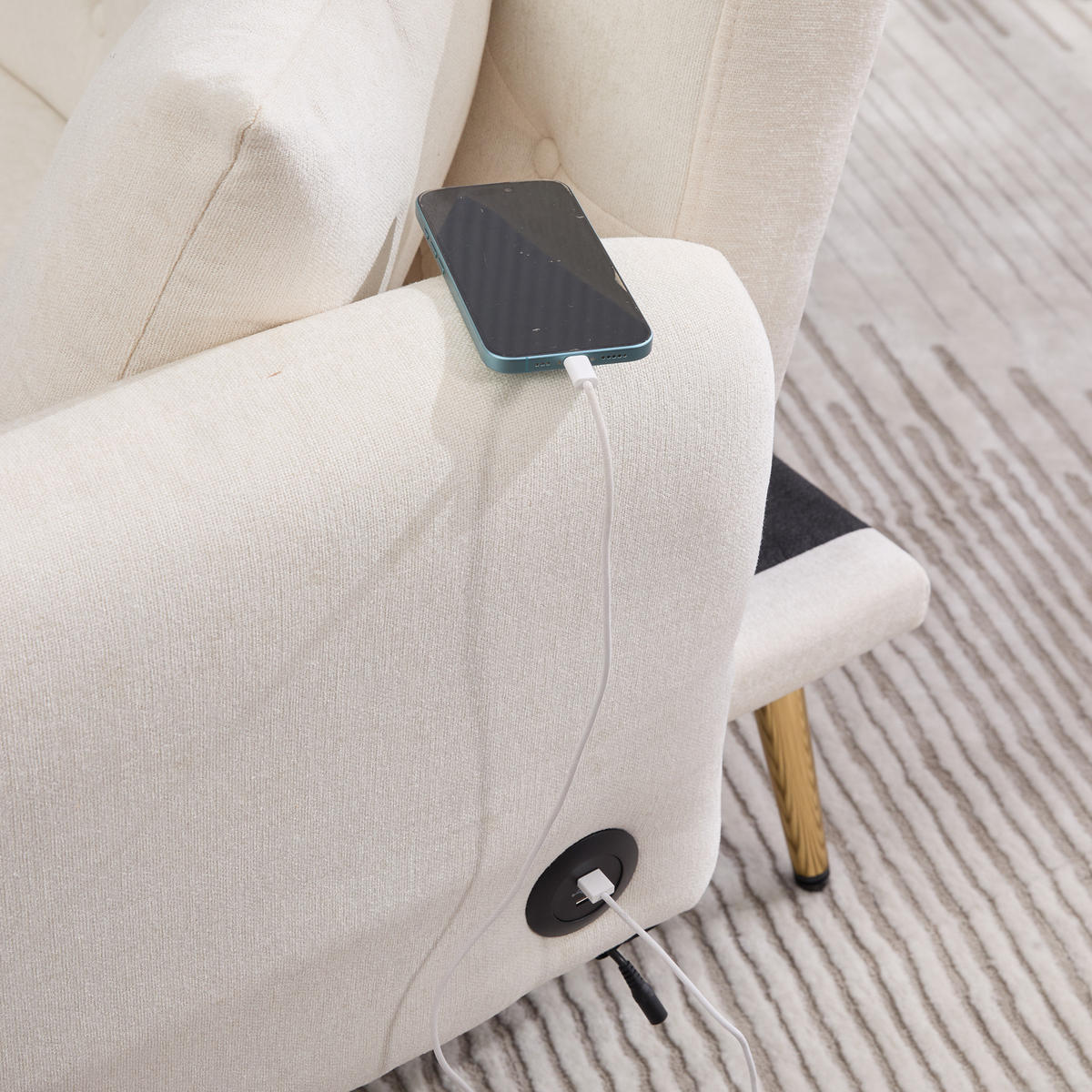 2-SITZER-SOFA mit zwei USB-Anschlüssen, Handyhalterung, verstellbarer Rückenlehne und Metallfüßen – Beige - Beige, Textil (78/78/173cm) - KOMHTOM