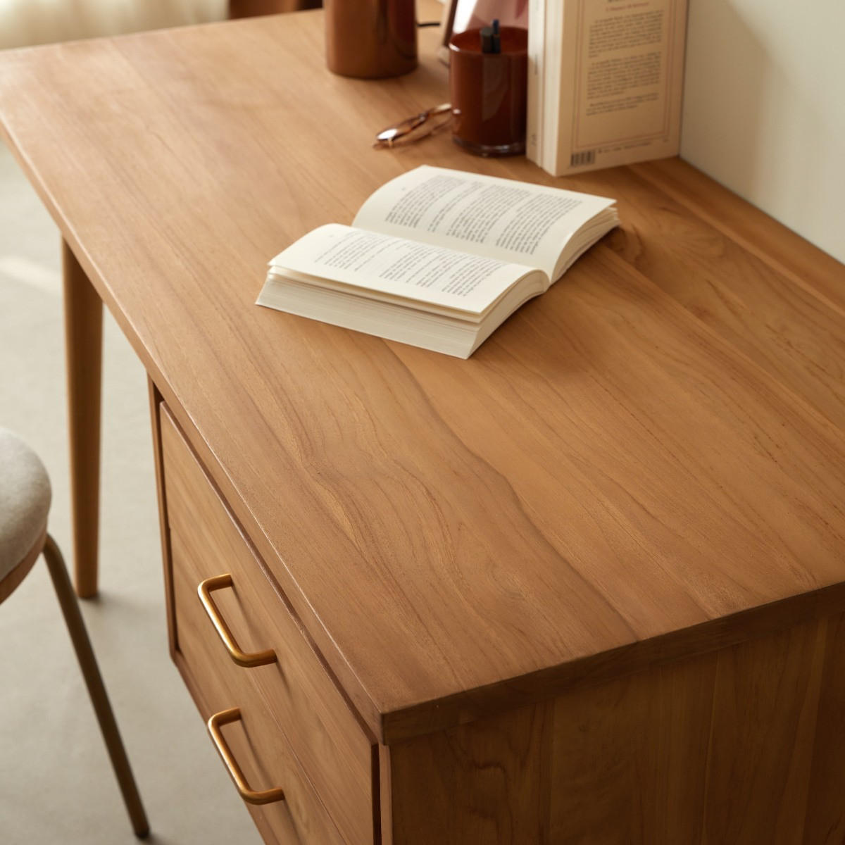 KINDER-SCHREIBTISCH Kort Natur aus Teak - Naturfarben, Holz (130/74/60cm) - Tikamoon