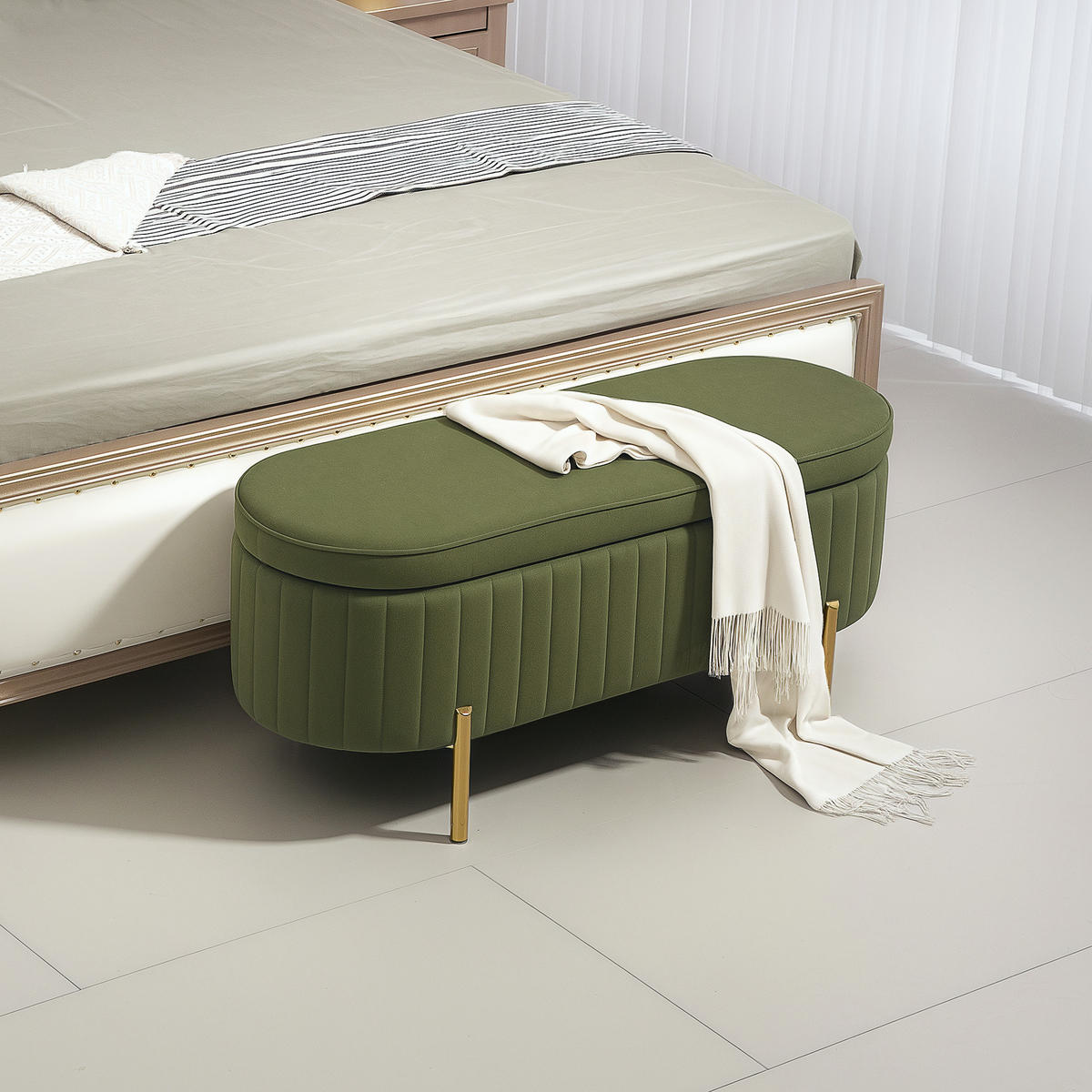 SITZBANK mit Stauraum Polsterbank mit Samtoptik, Metallbeine, Grün - Goldfarben/Grün, Textil/Metall (44/43.5/108cm) - HOMCOM