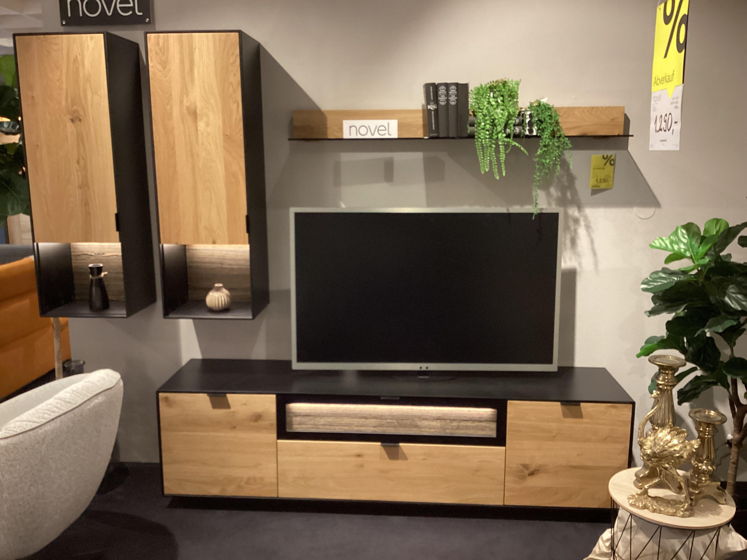 Wohnwand Nola - Novel