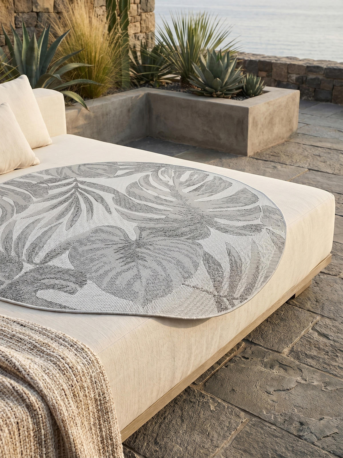 TEPPICH Outdoor VENTOUX in Grau, mit Tropen-Motiv, Ø 80 cm - Grau, Textil (80/80cm) - KADIMA DESIGN