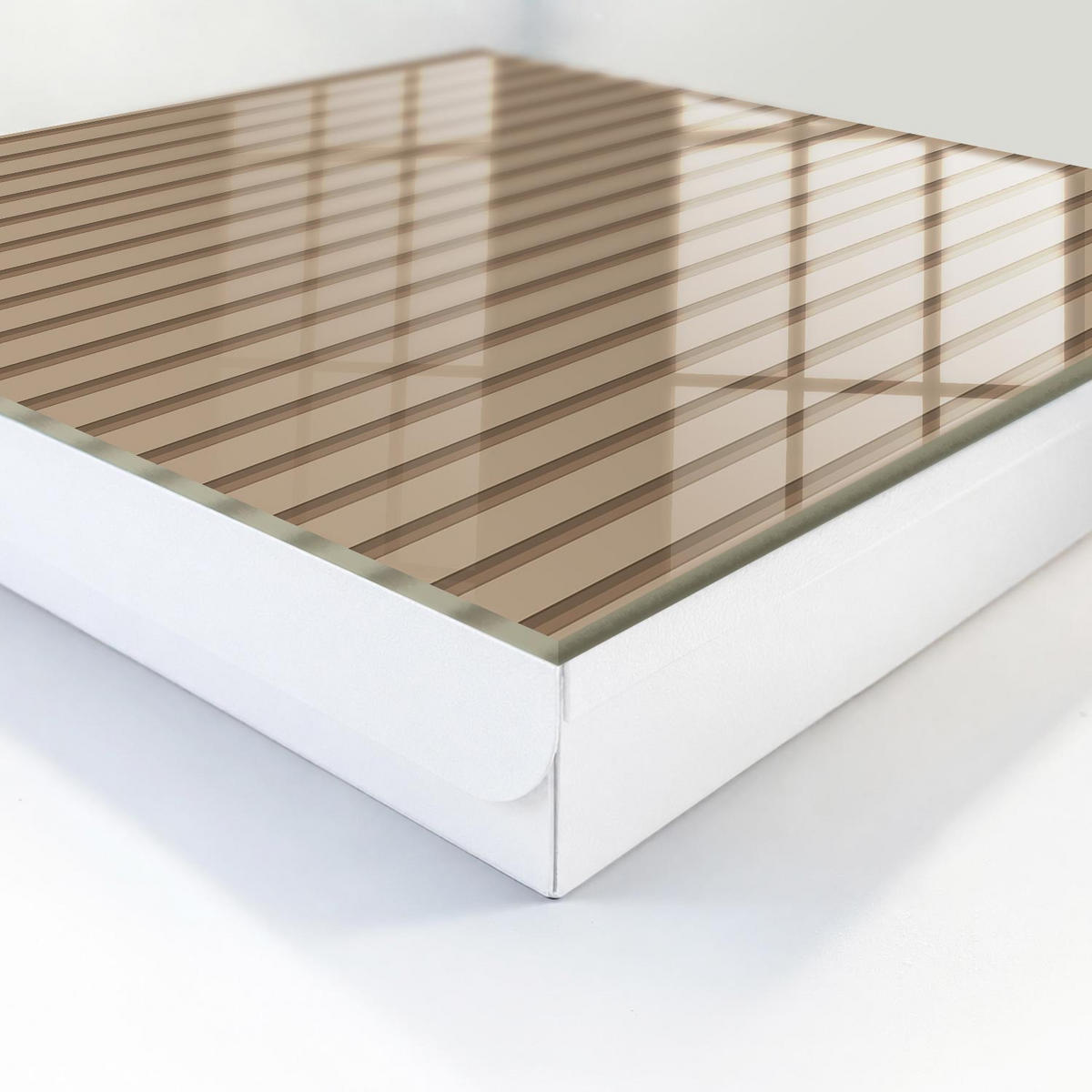 SCHLÜSSELBOX Weiß 30x30 cm – Türöffnung nach rechts - Beruhigende Streifen - Beige, Metall (30/30/5cm) - TULUP