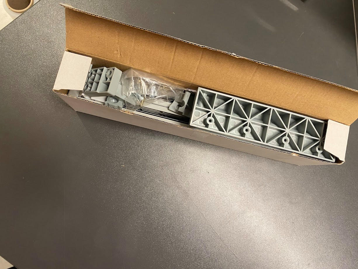 AJTÓCSILLAPÍTÓ GEORGIA-BUDAÖRS OUTLET - Xora