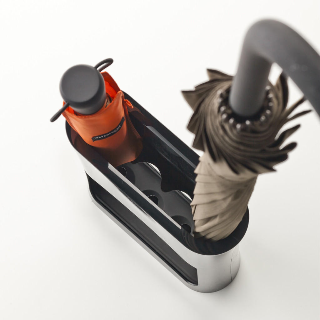 SCHIRMSTÄNDER Oval 6980 Schwarz Kunststoff 28/20.8/7.6 cm - Schwarz, Kunststoff (20.8/28/7.6cm) - Yamazaki