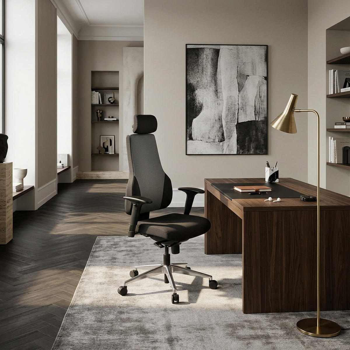 CHEFSESSEL Kunstleder mit 3-Punkt-Synchronmechanik, ergonomischer Rückenlehne, höhenverstellbarer Kopfstütze und Aluminium-Fußkreuz FABIO - Silberfarben/Schwarz, Textil (63/149/63cm) - KADIMA DESIGN