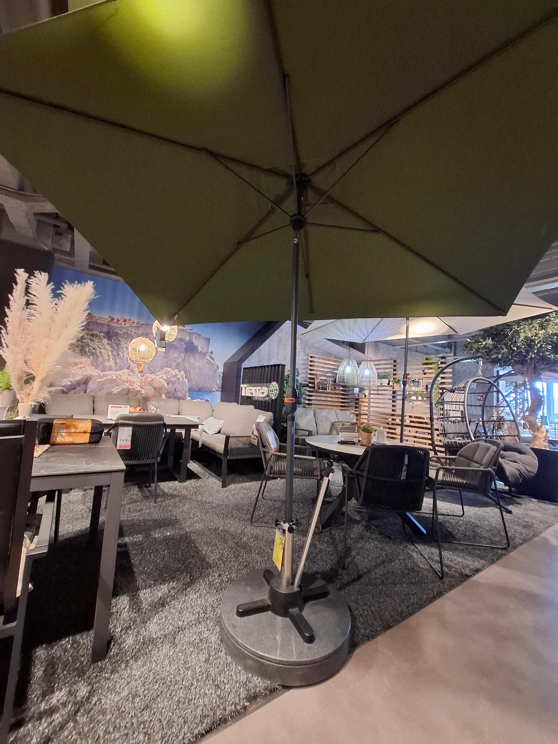 SONNENSCHIRMSTÄNDER - Ambia Garden