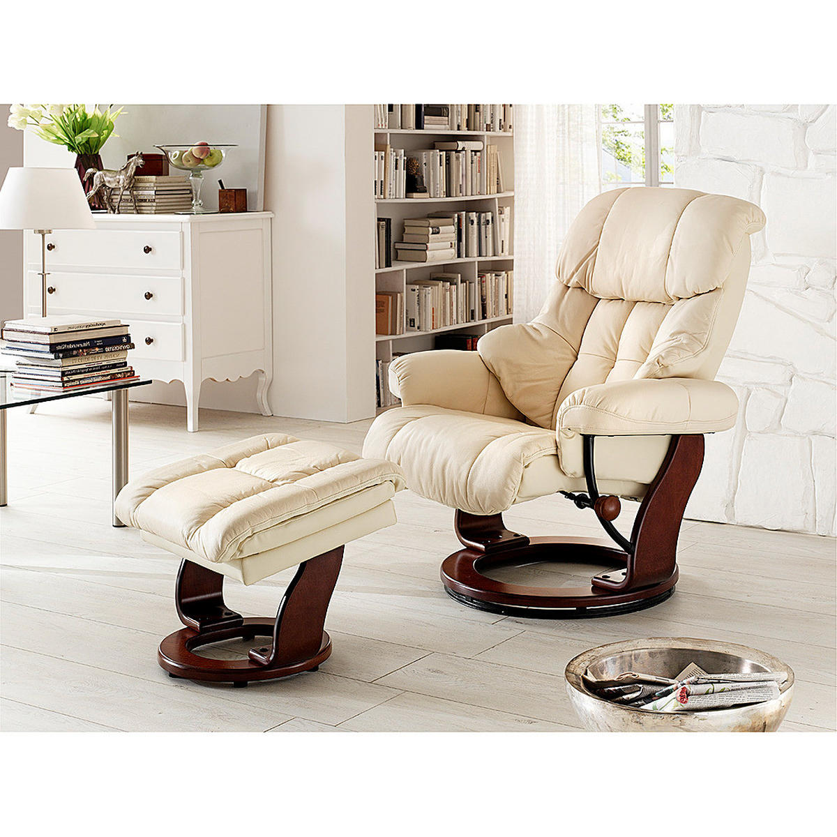 RELAXSESSEL mit Hocker - Echtleder / Kunstleder - Creme/Braun, Leder/Birkenholz (90/104/91cm) - home24