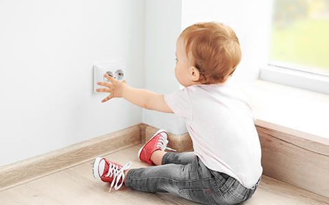Kindersicherheit Steckdosen