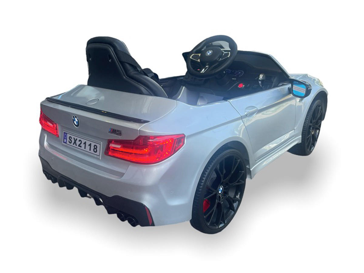 KINDER ELEKTROAUTO BMW M5 silber - Silberfarben, Kunststoff (124/74/55cm) - TPFLiving