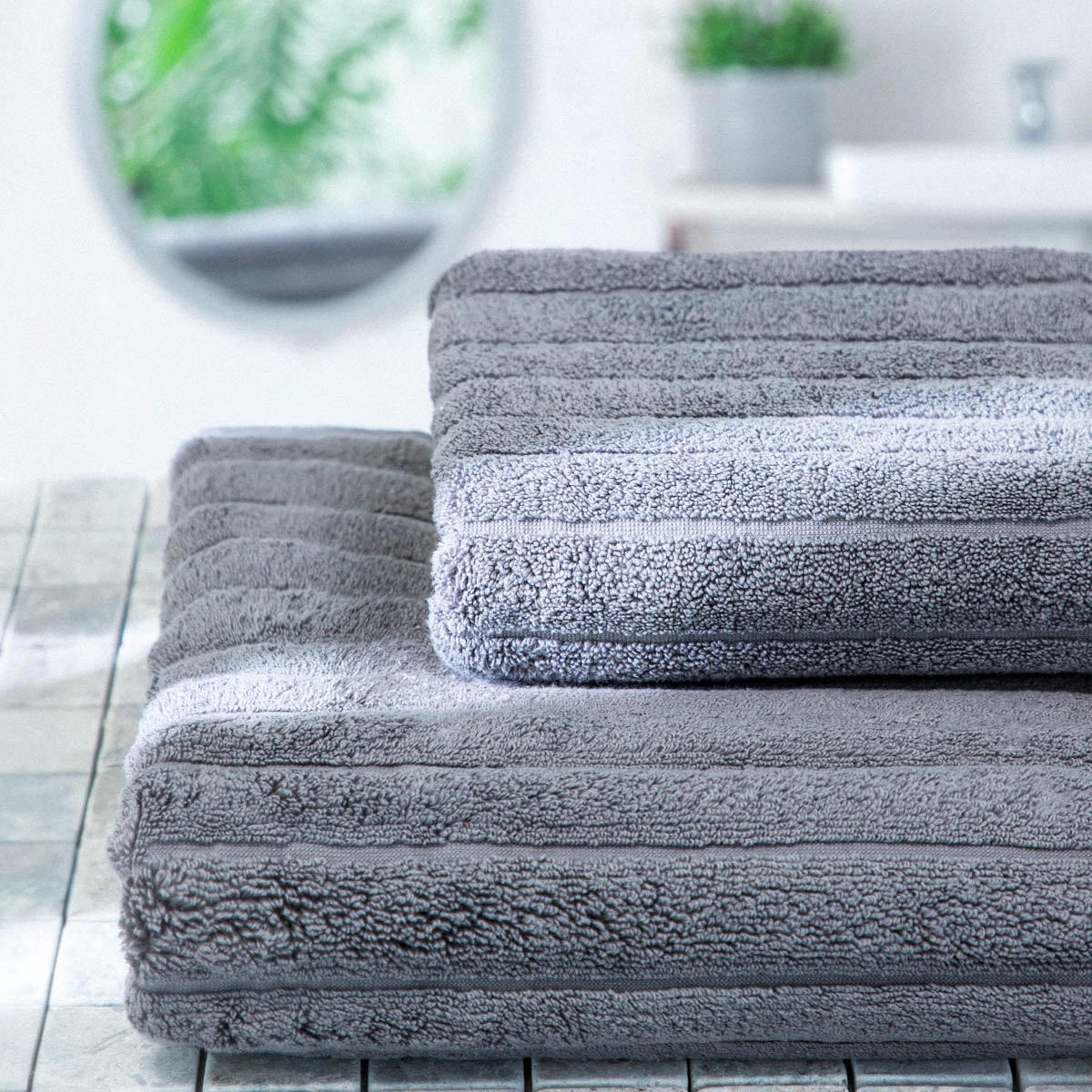 BADETUCH Astri grau 50/90 cm - Grau, Textil (50/90cm) - Homla