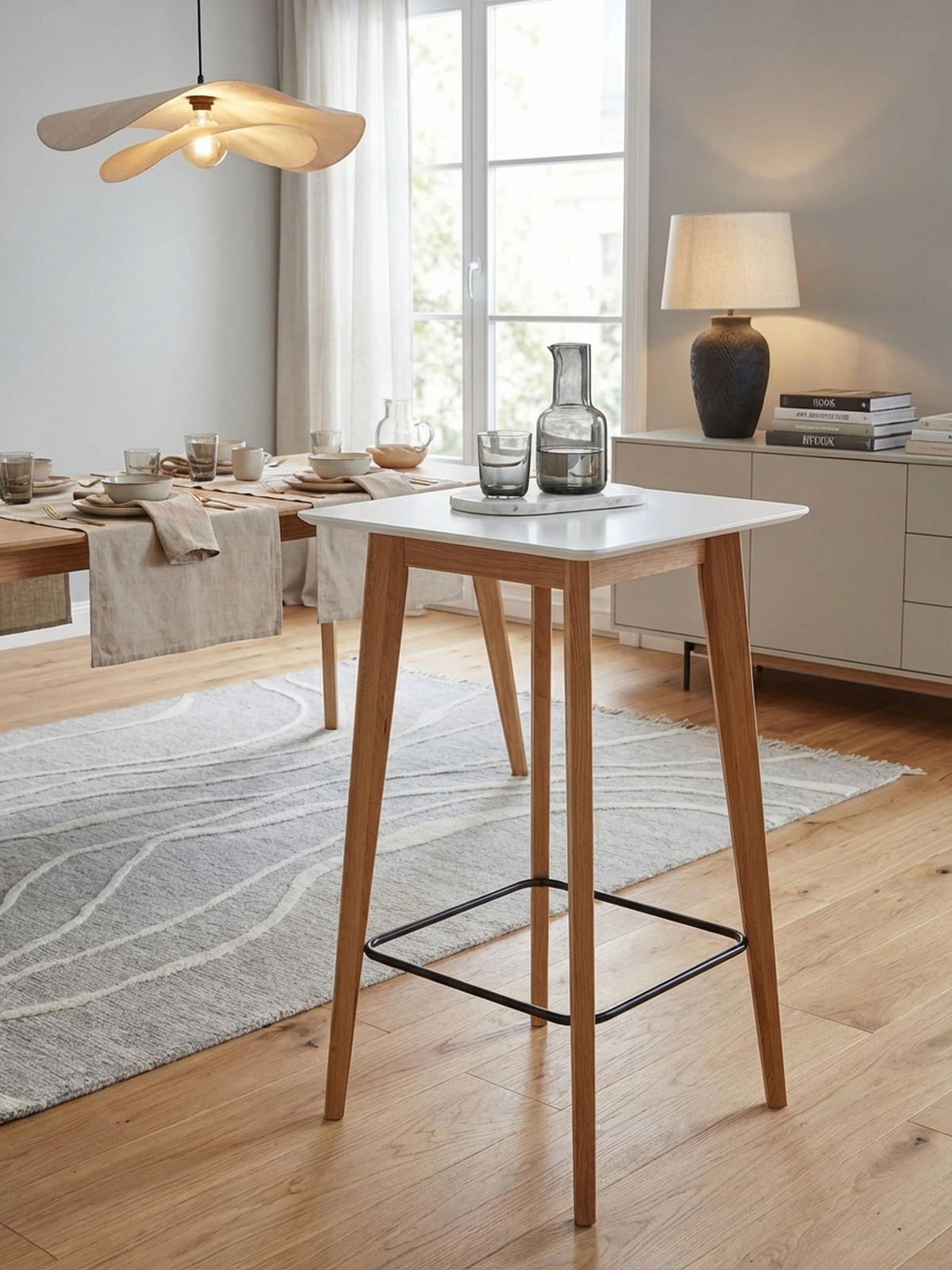 BARTISCH – Skandinavisch, Eichenbeine, quadratisch, 50 kg Belastbarkeit - Weiß/Braun, Eichenholz/Holz (60/60/110cm) - KADIMA DESIGN