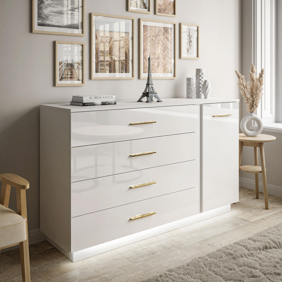 SIDEBOARD LINA II 1D4S mit LED-Beleuchtung Griffe Goldchrom - Weiß, Holzwerkstoff (138/84/41cm) - Lookway